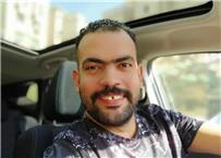 خالد عليش يعيش قصة حب ويعلن قرب خطوبته بعد فترة من طلاقه.. ما الحكاية؟