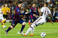 تصريحات.. "صاحب أشهر مراوغة لميسي" يرشح اللاعب للفوز بالكرة الذهبية