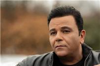 شاهد بالصور نجل الفنان محمد فؤاد الذي أصبح شابا.....هل يشبه والده؟