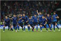 مواعيد مباريات اليوم الإثنين 15-11-2021 والقنوات الناقلة.. إيطاليا ضد إيرلندا الشمالية وإنجلترا أمام سان مارينو